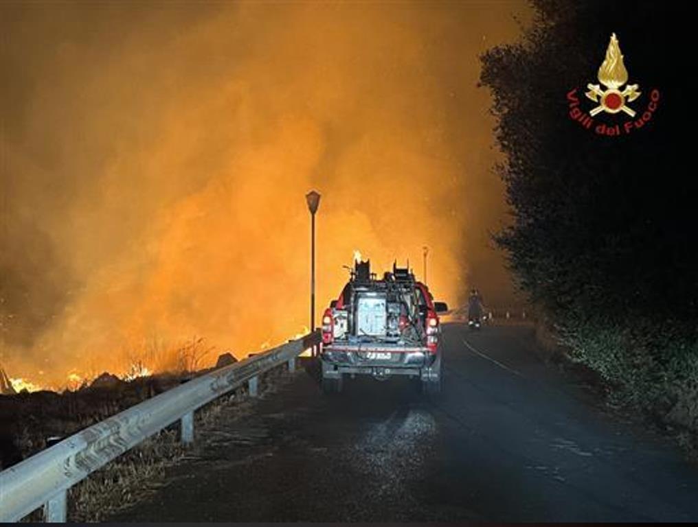 vigili del fuoco incendio palermo1