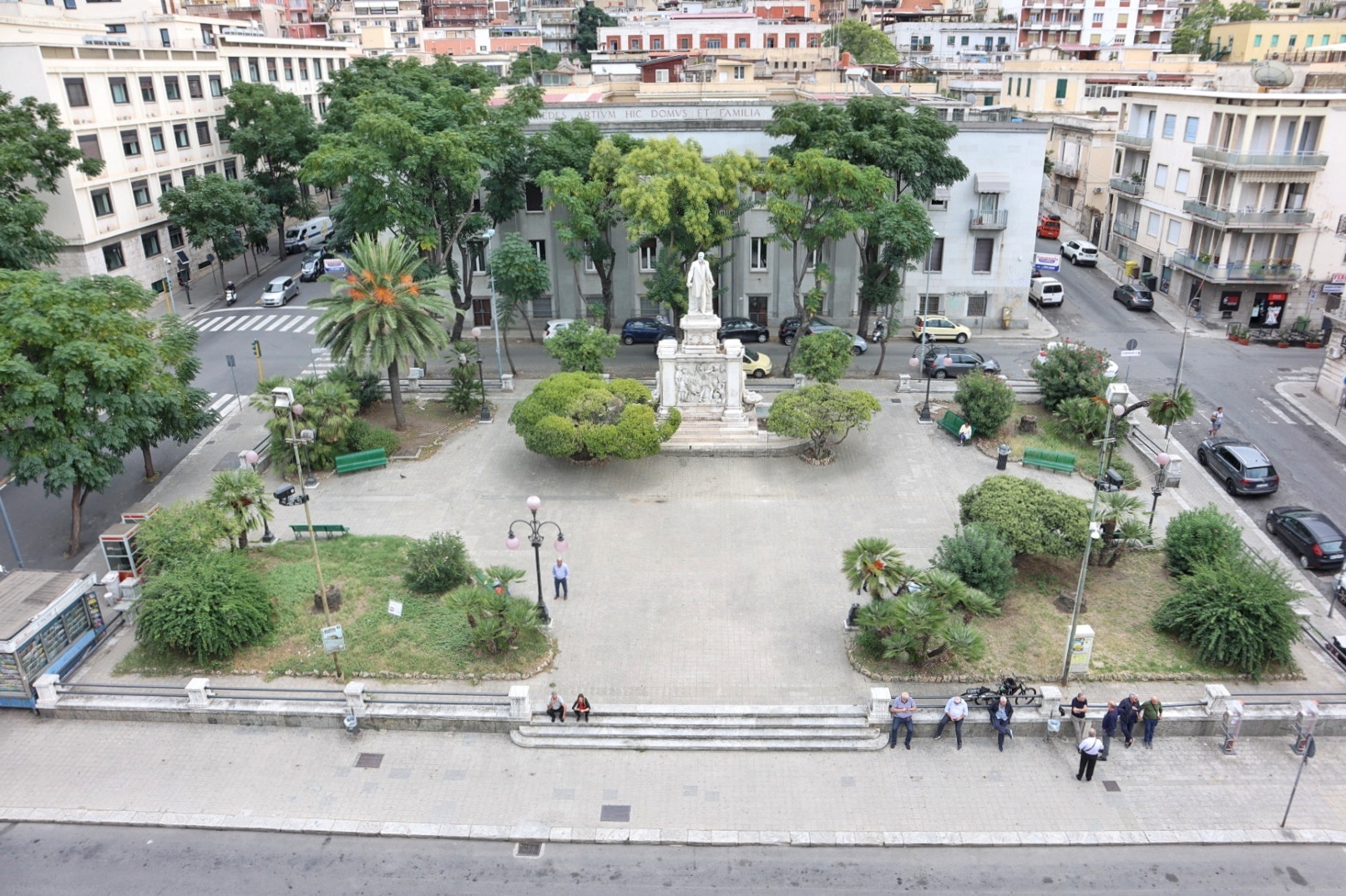 Piazza De Nava