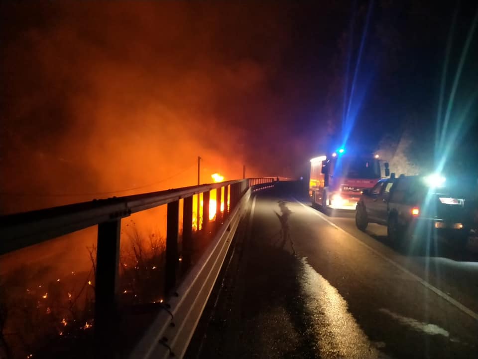 incendio sterpaglie tra bagnara e favazzina