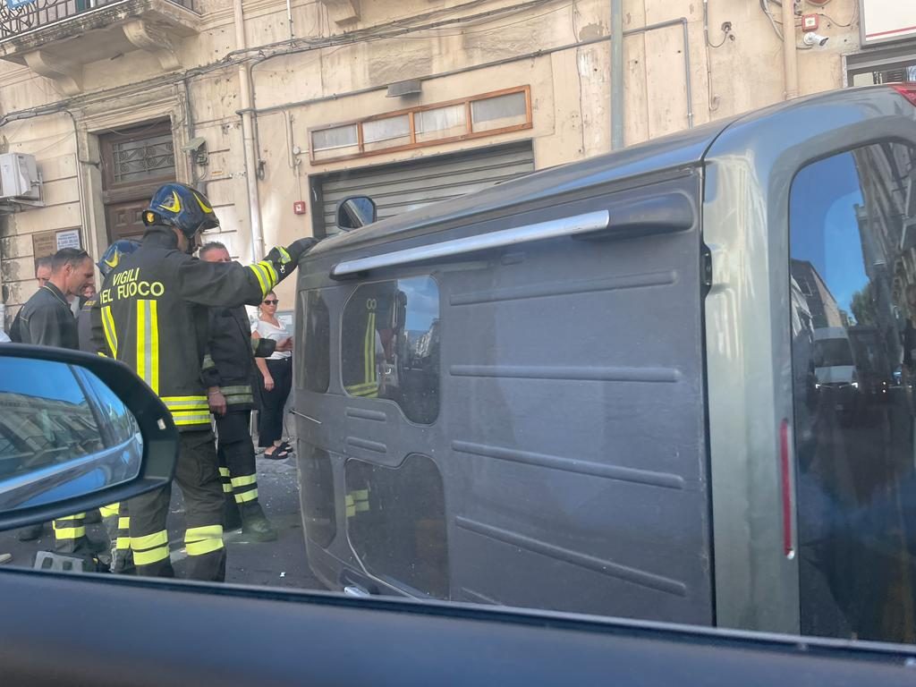 incidente via san francesco da paola