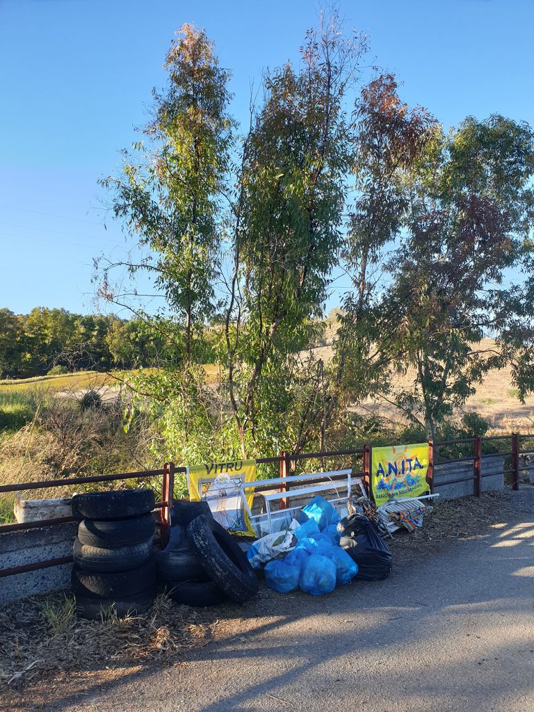 Pulizia Spiaggia Naturista Stignano