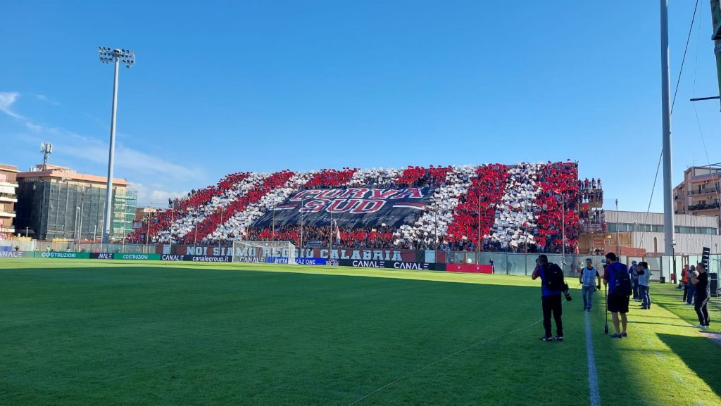 Reggina-Cosenza coreografia