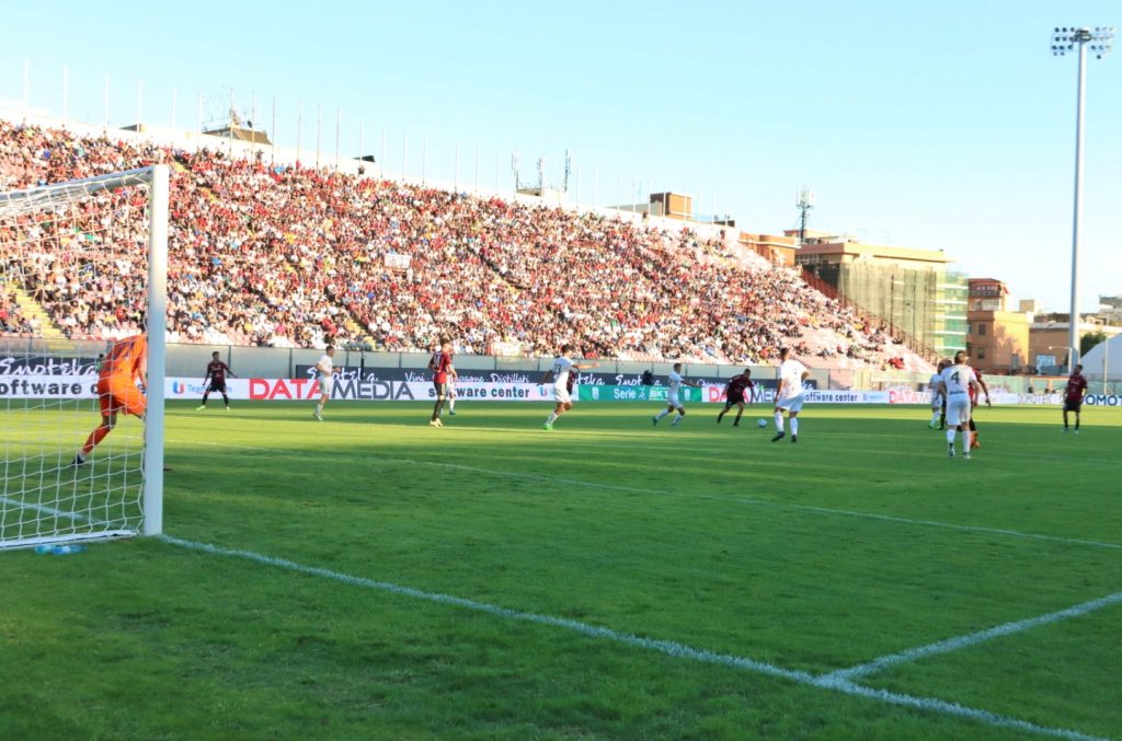 Reggina-Cosenza gol Menez