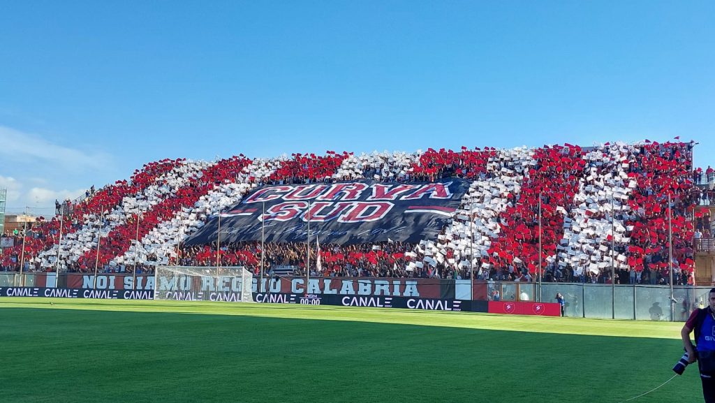 Reggina-Cosenza coreografia