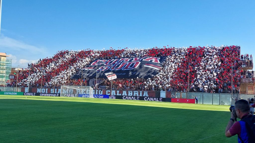 Reggina-Cosenza coreografia