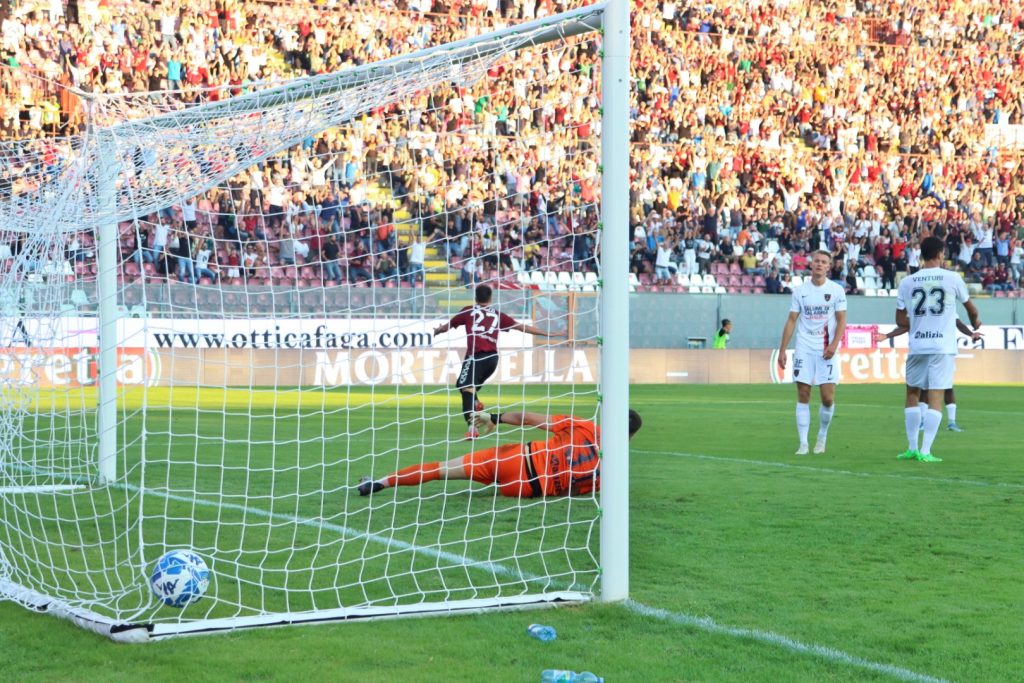 Reggina-Cosenza gol Pierozzi