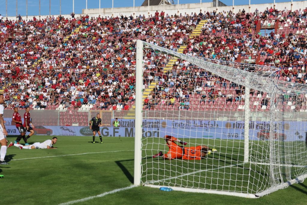 Reggina-Cosenza gol Rivas (2)