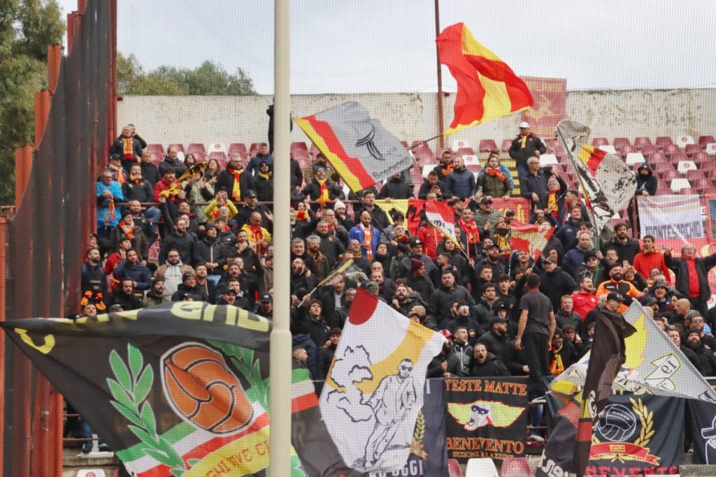 Reggina-Benevento tifosi ospiti