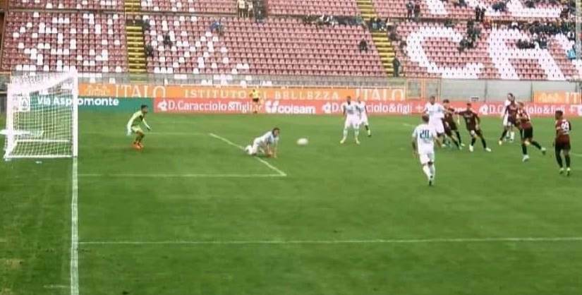 fuorigioco reggina-benevento gol 2-2