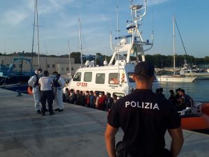 sbarco migranti