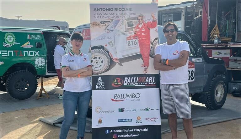Antonio Ricciari e Simona Morosi alla Dakar 2023.