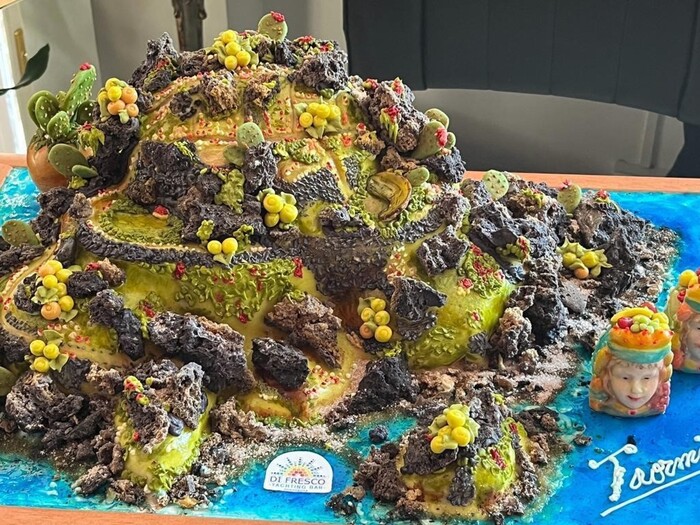 panettone a forma di taormina