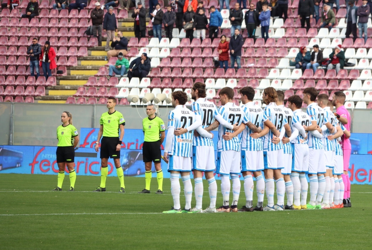 Reggina-Spal minuto silenzio Vialli