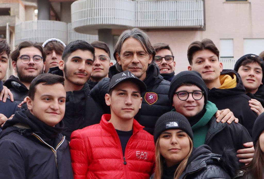 Angela Robusti, Inzaghi e gli studenti reggini al Rione Marconi