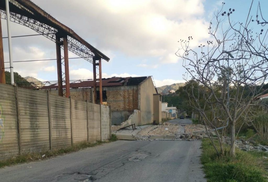 Cade muro Bovetto a Reggio Calabria (2)