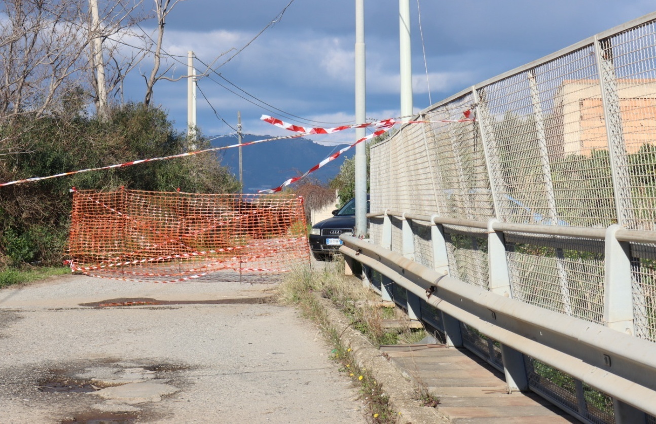 Strada chiusa Catona Concessa barriere pericolanti