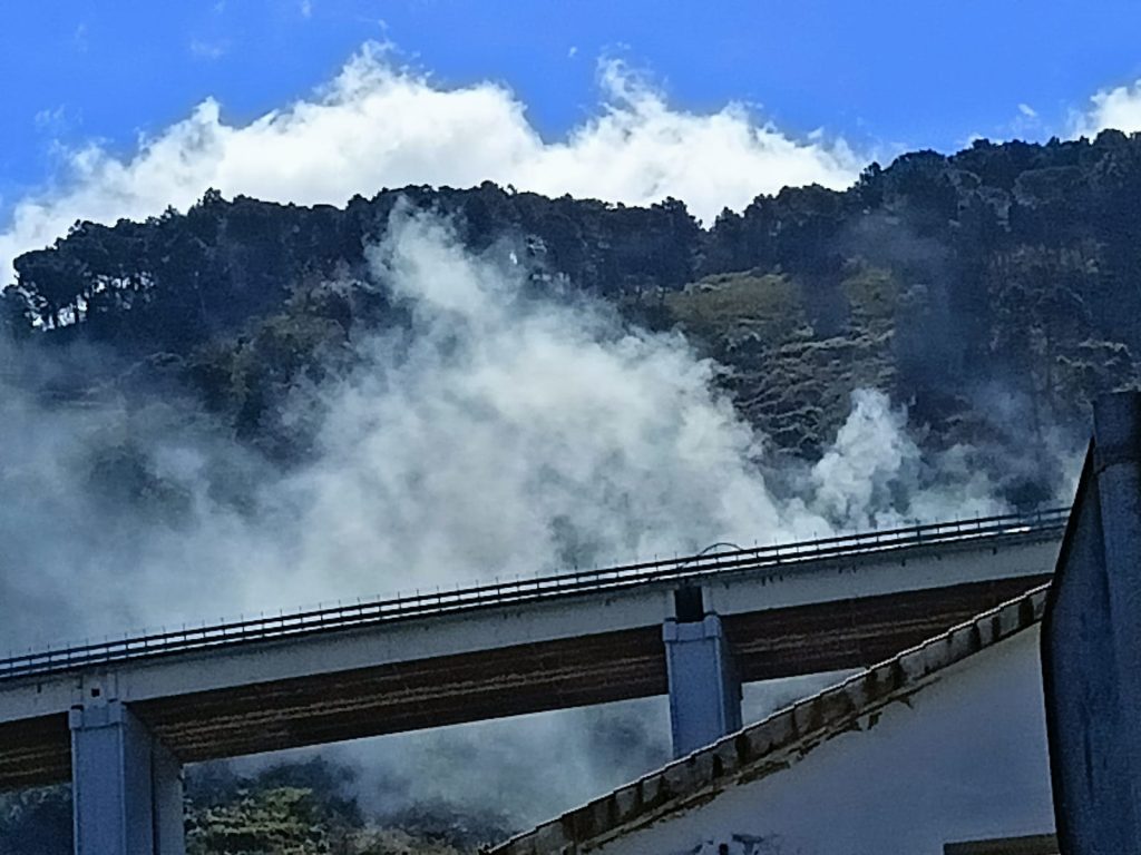 Incendio tir autostrada