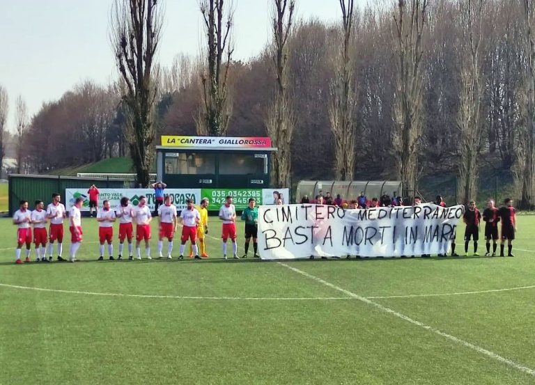 striscione Athletic Brighela morti in mare