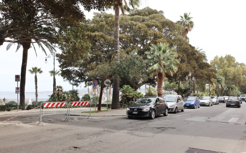 Allestimento arrivo Giro di Reggio Calabria via Marina