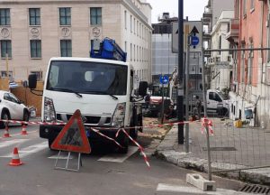 alberi abbattuti a piazza de nava