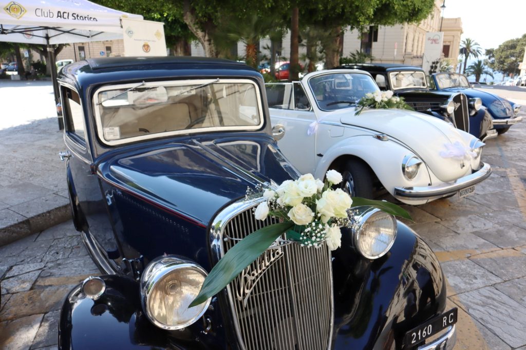 Auto Cronoscalata Santo Stefano Gambarie esposte a Piazza Italia Reggio Calabria