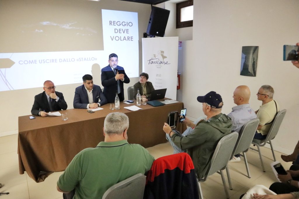 Interrogazione Parlamentare M5S su Aeroporto di Reggio Calabria