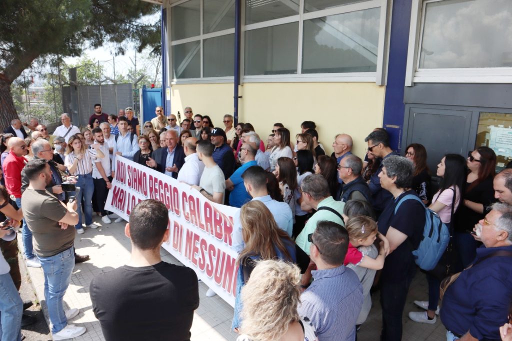 Manifestazione Aeroporto Stretto