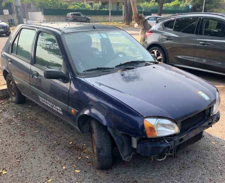 auto parcheggio tribunale