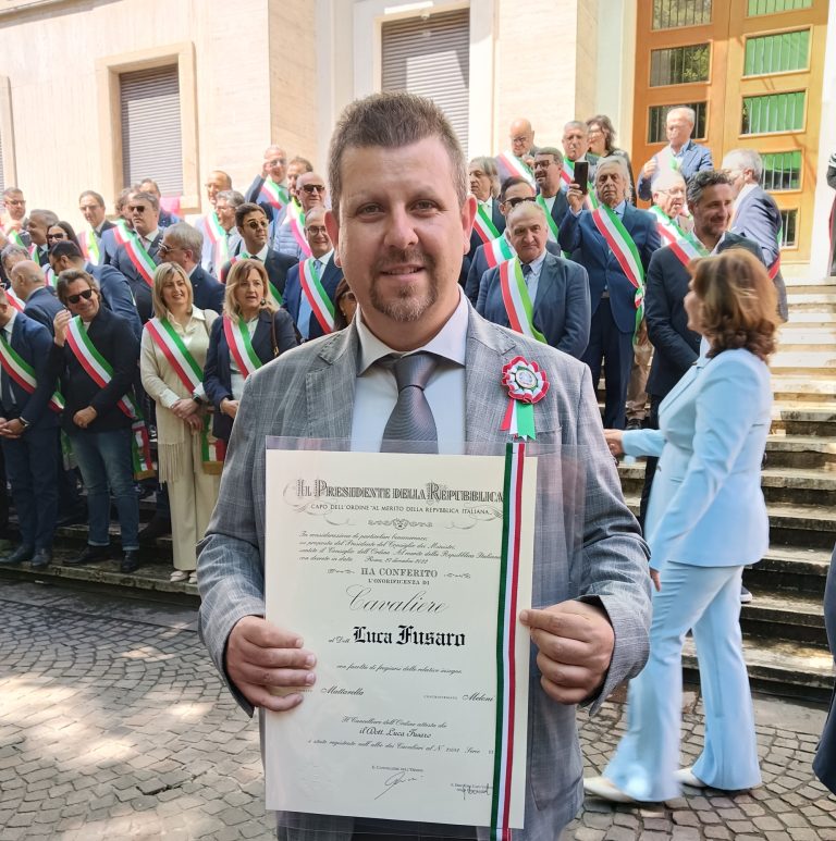 cosenza festa della repubblica luca fusaro insignito OMRI