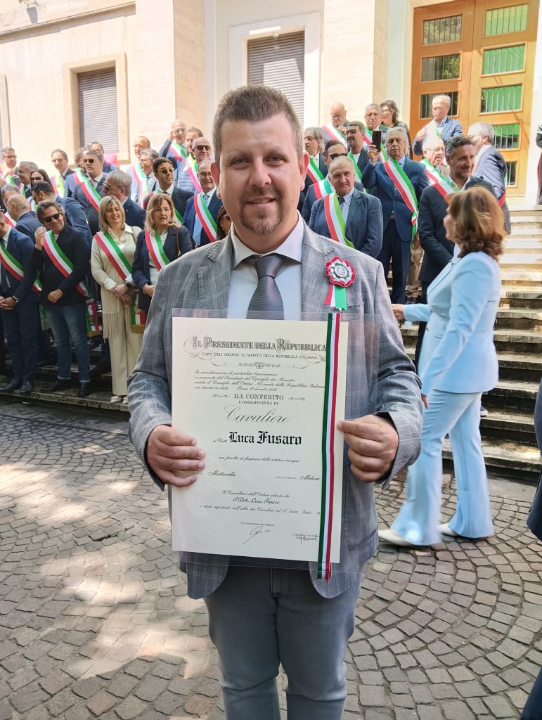 cosenza festa della repubblica luca fusaro insignito OMRI