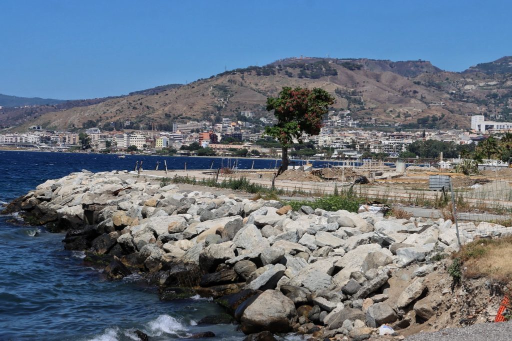 Erosione costiera Tempietto Reggio Calabria