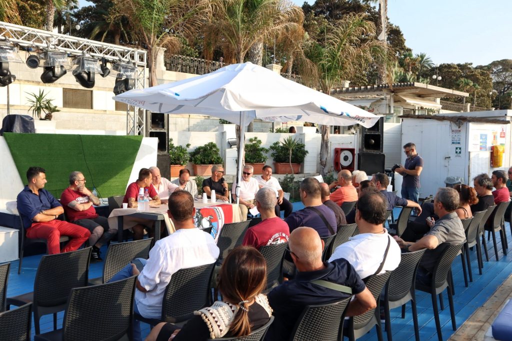 Presentazione libro elogio dell'appartenenza