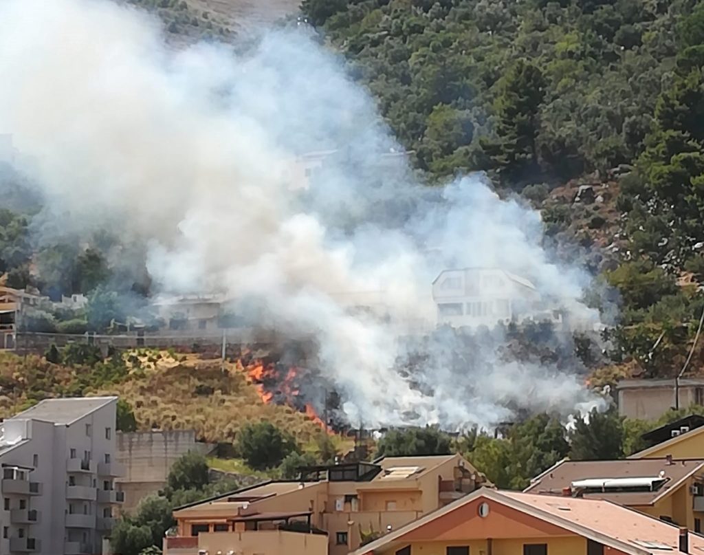 incendio a monreale