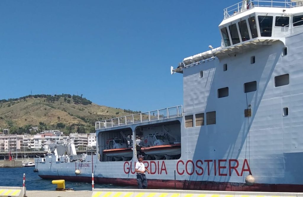 nave dattilo migranti reggio calabria