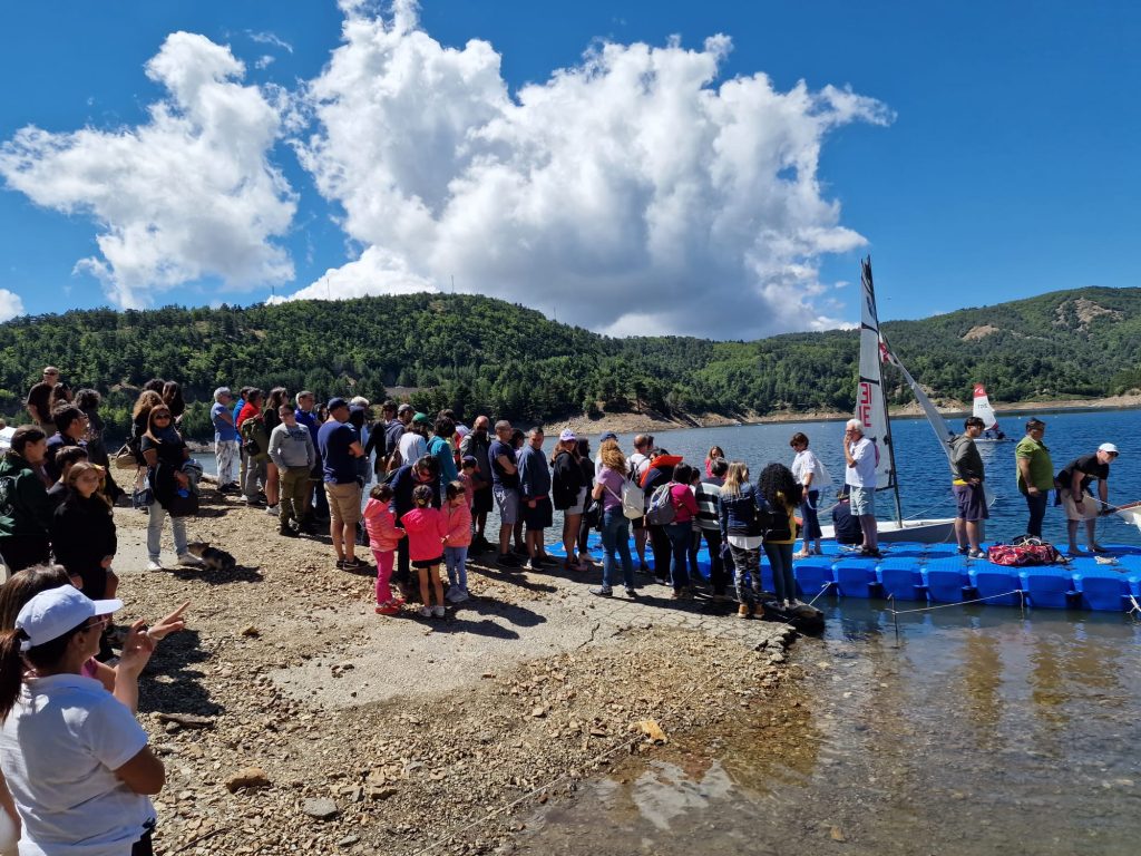 VELEGGIATA SUL LAGO DEL MENTA