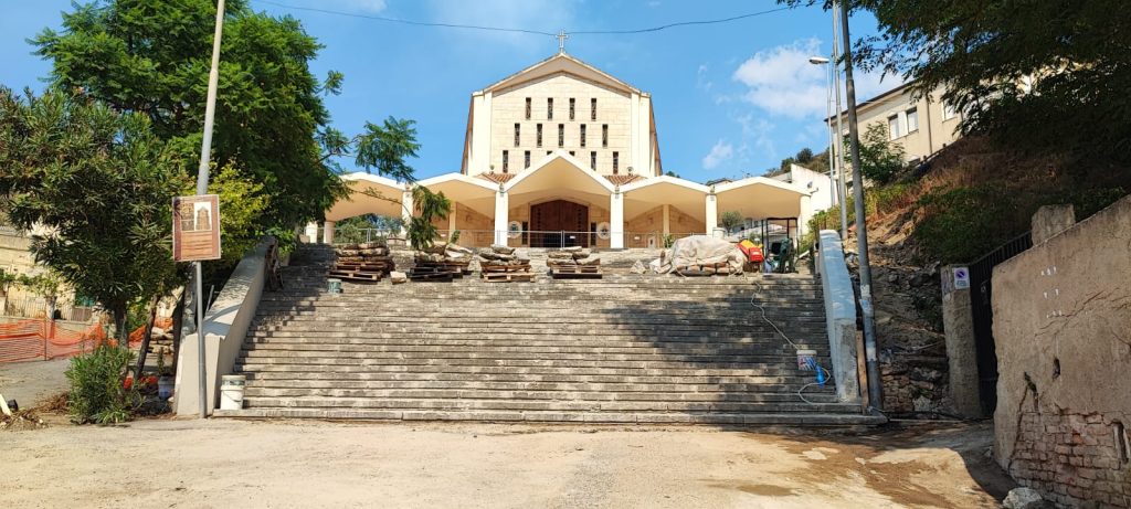 scalinata santuario dell'eremo reggio calabria