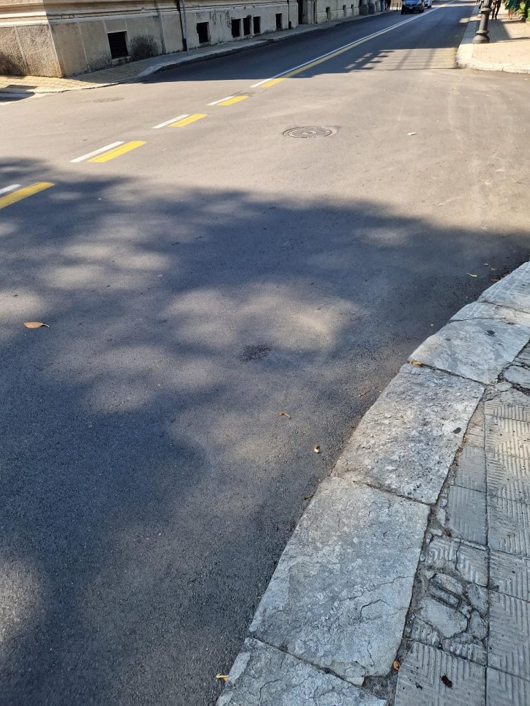 Scomparse strisce pedonali dal Lungomare Reggio Calabria