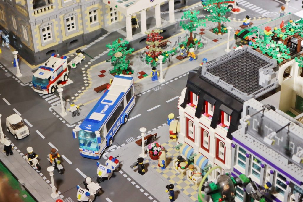 mostra lego