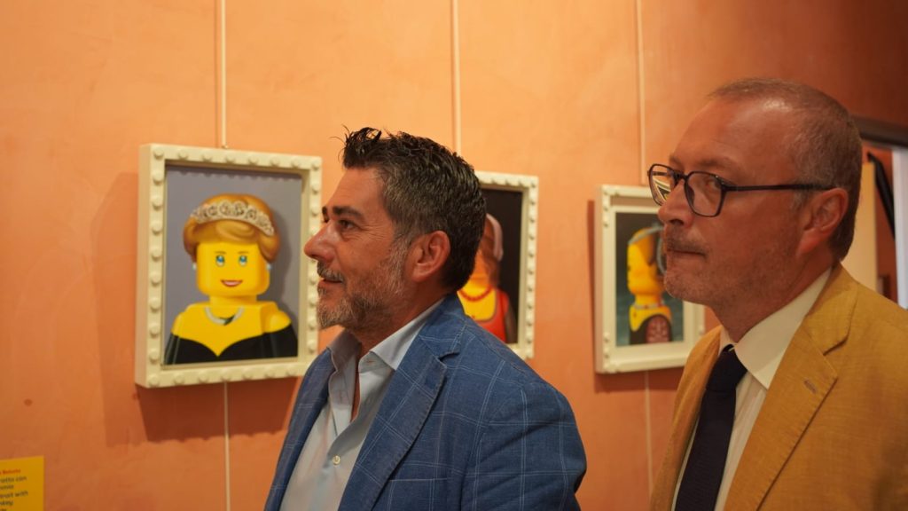 mostra lego