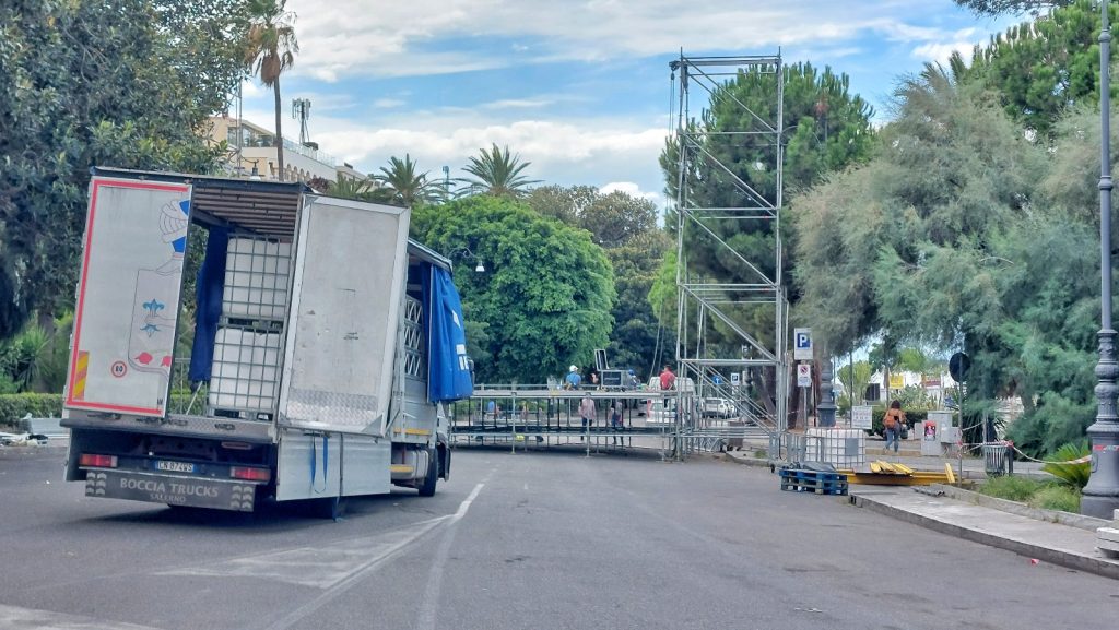 palco piazza indipendenza