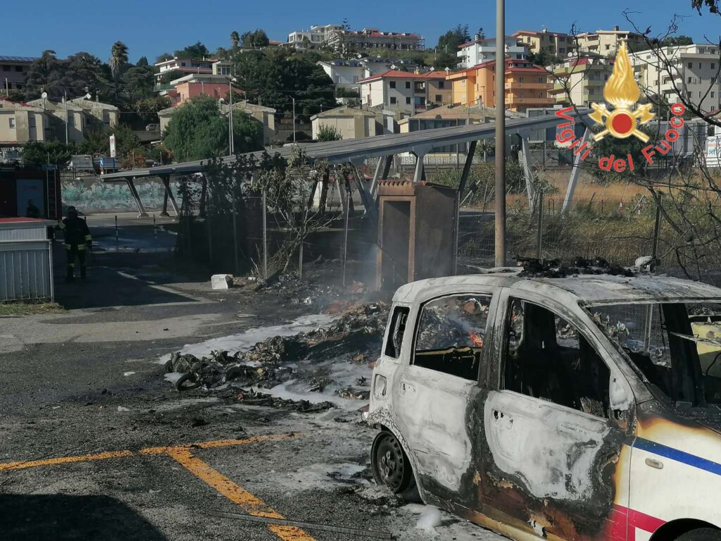 incendio asp catanzaro lido