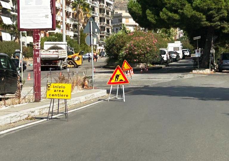 Lavori in corso Argine Annunziata Reggio Calabria per pista ciclabile