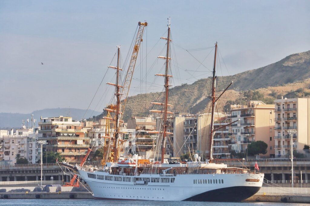 Sea Cloud II Porto di Reggio