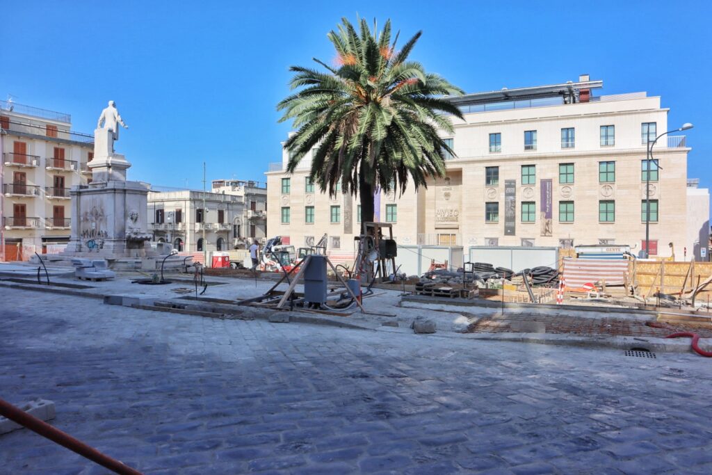 lavori piazza de nava