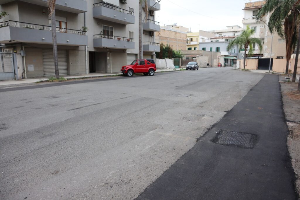 Riunione e raccolta firme Viale Messina contro pista ciclabile