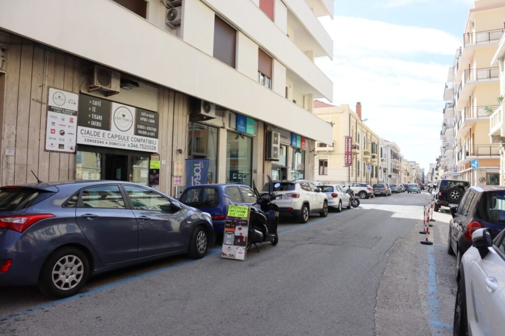 Via tripepi bloccata protesta dei commercianti