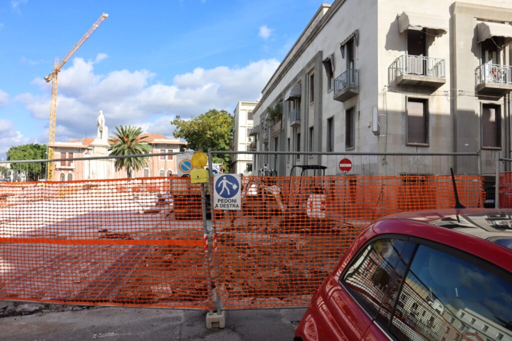 Via tripepi bloccata protesta dei commercianti