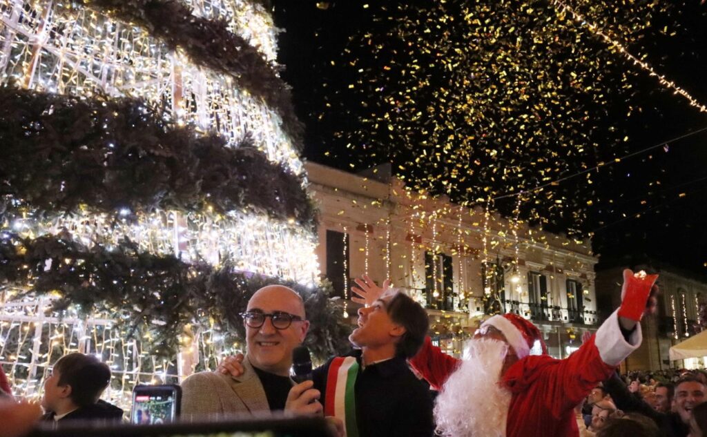 accensione albero natale reggio 2023