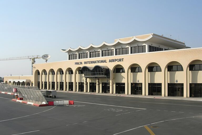 aeroporto internazionale di Malta