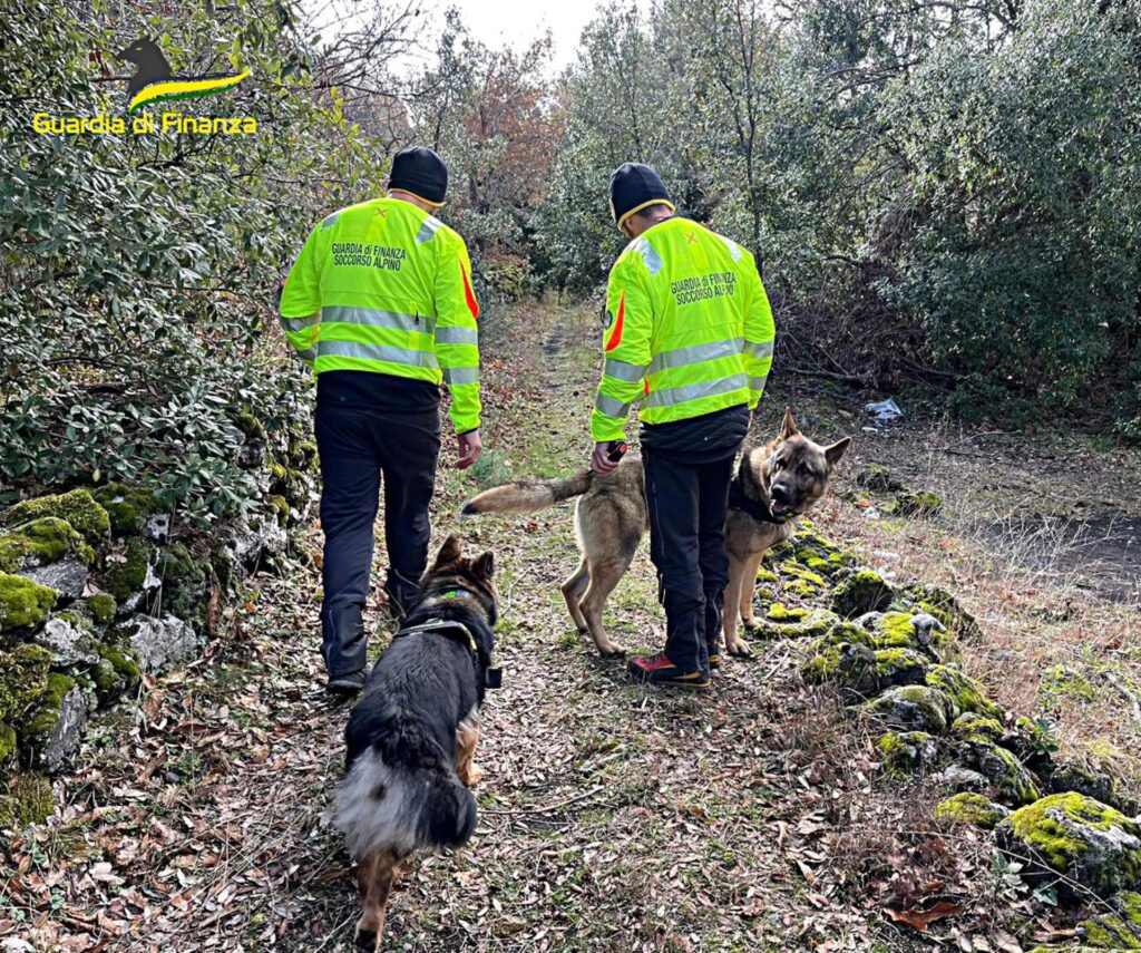 soccorso ragazzo diperso etna